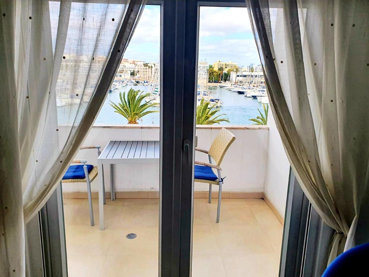 Lagos Main Avenue Studio With Marina View Balcony Eksteriør billede