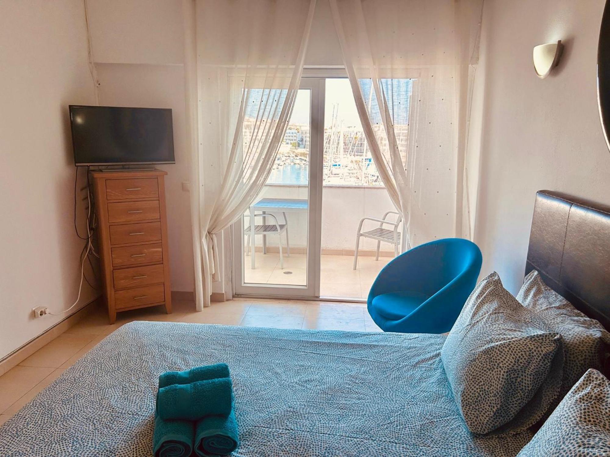 Lagos Main Avenue Studio With Marina View Balcony Eksteriør billede